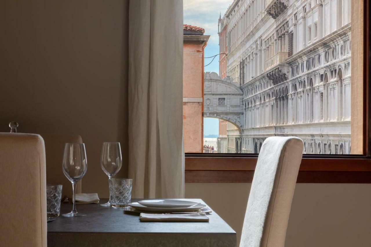 Bridge Of Sighs Luxurious Apartment Venice Exterior photo